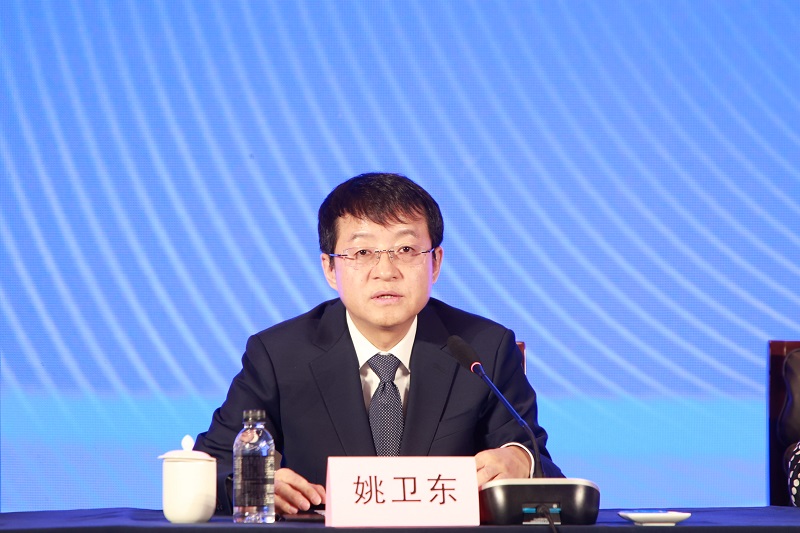 171721199407733326.jpg 董事長.jpg